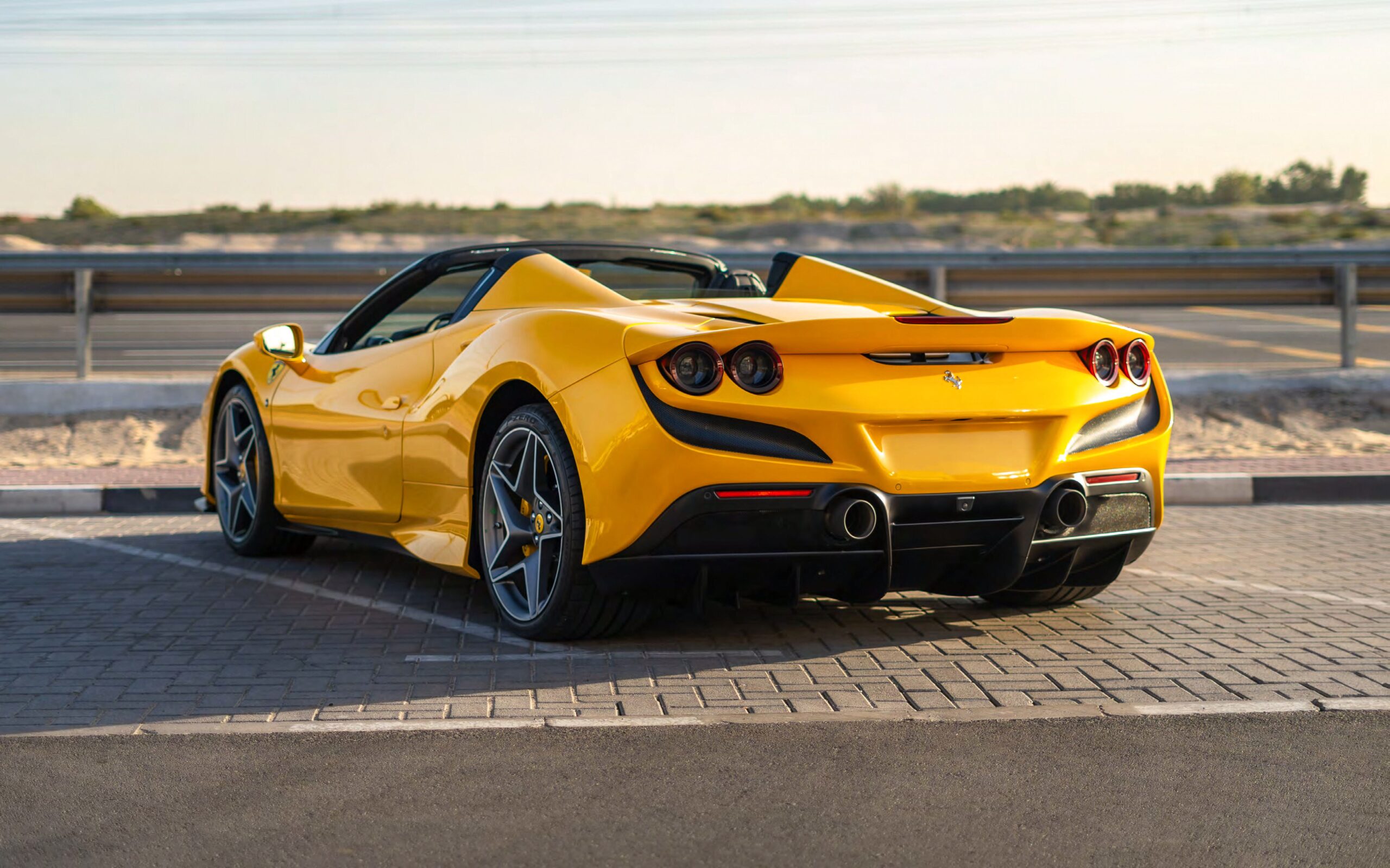 Ferrari F8 Spider Yellow