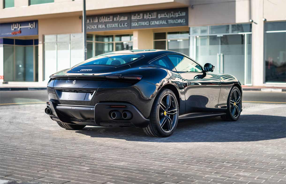 
								Ferrari Roma full									