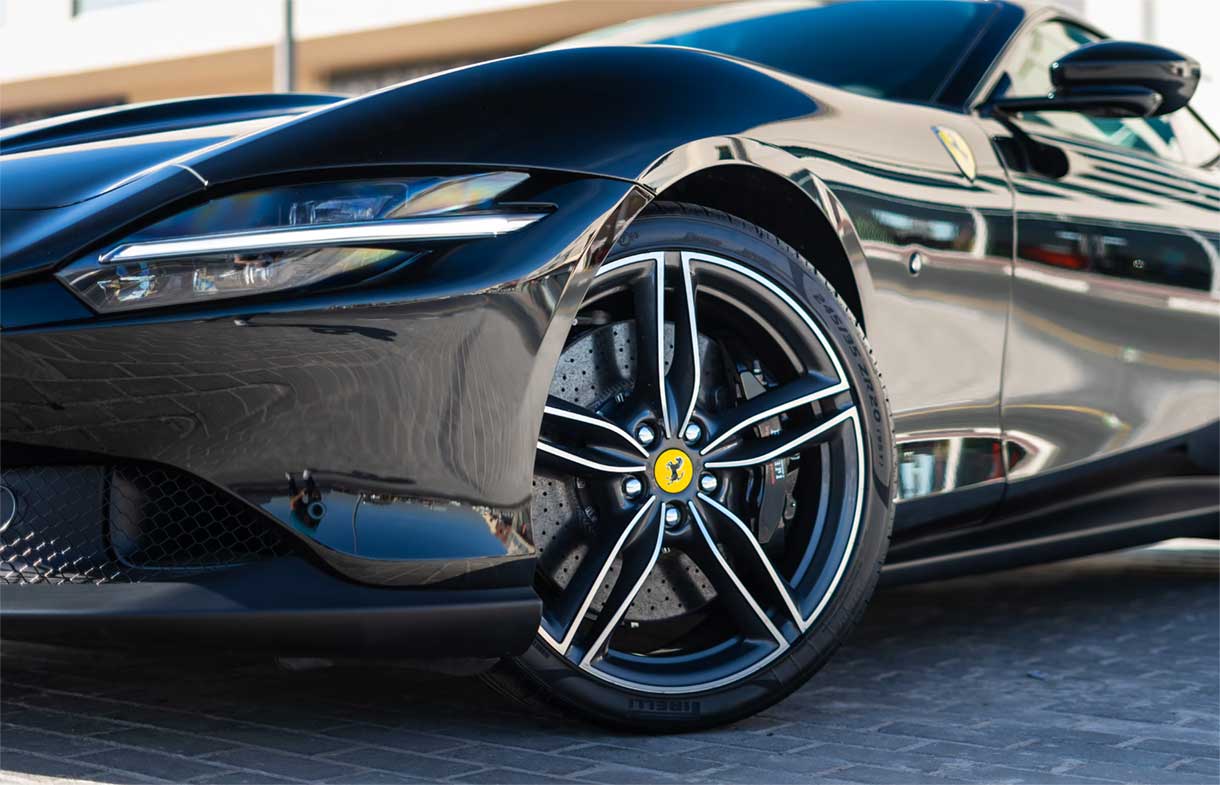 
								Ferrari Roma full									