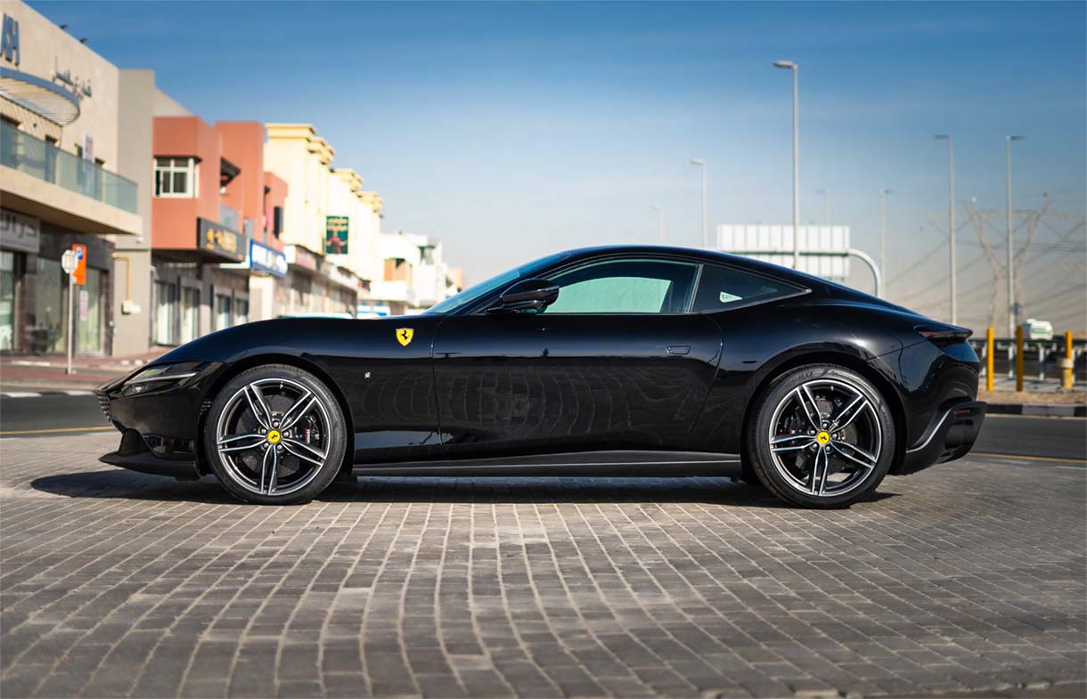 
								Ferrari Roma full									
