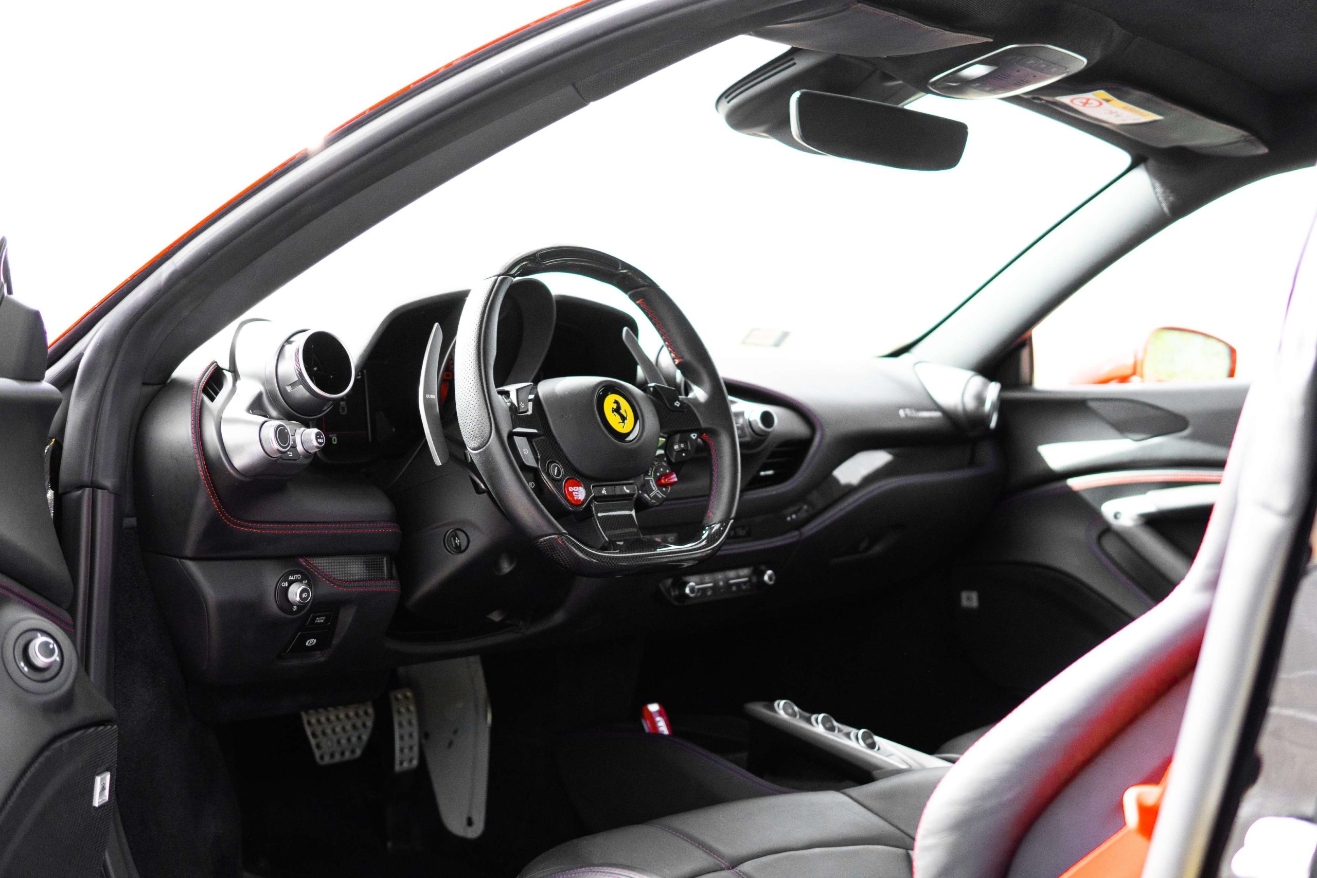
								Ferrari F8 Tributo full									