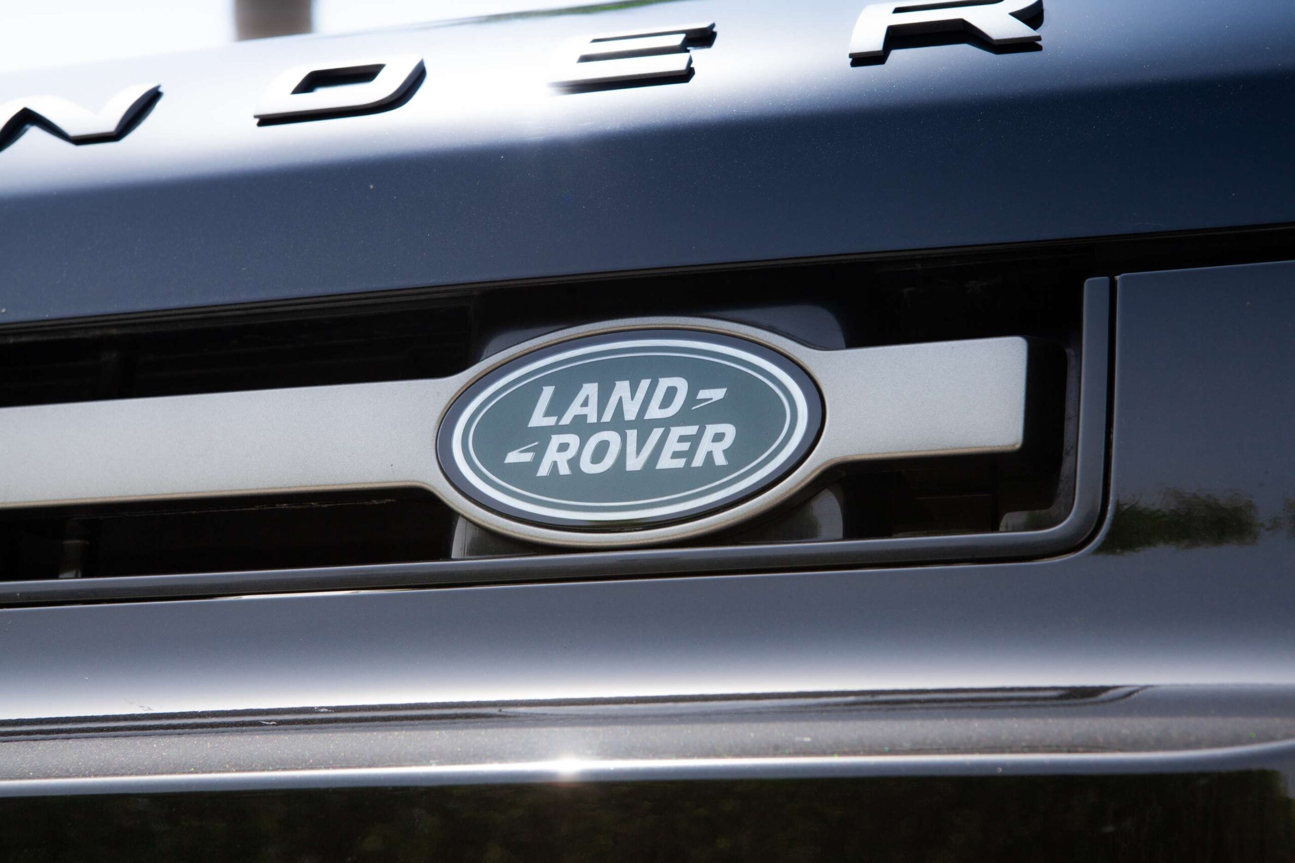 
								Land Rover Defender full									