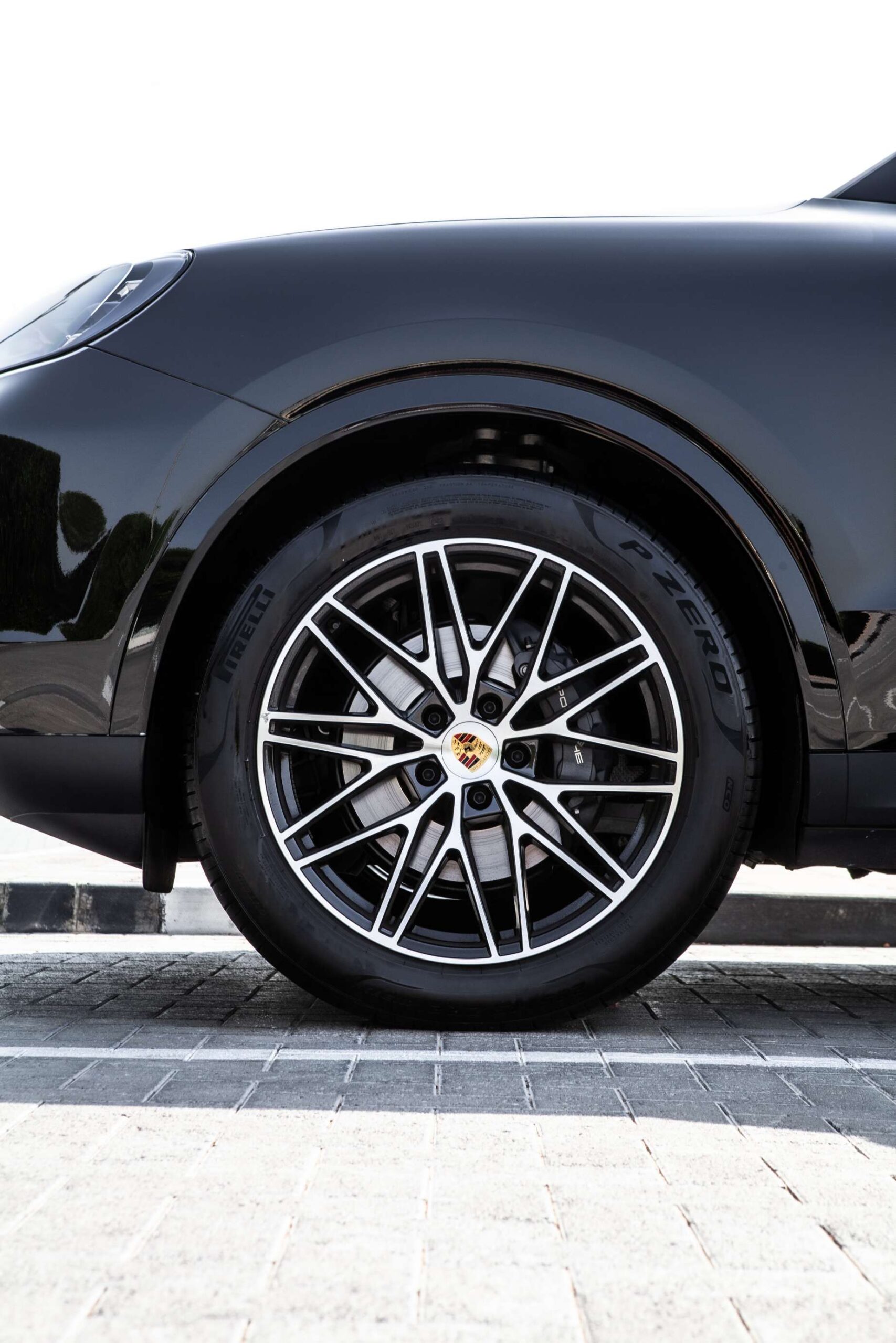 
								Porsche Cayenne full									